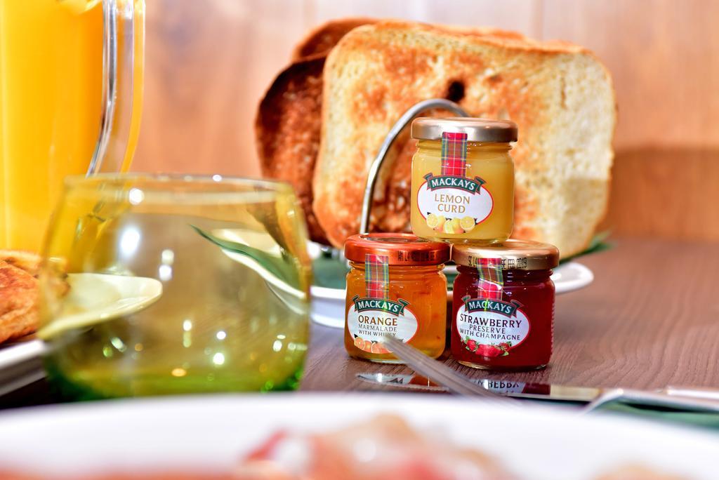 The Townhouse Aberfeldy - Rooms & Breakfast Εξωτερικό φωτογραφία